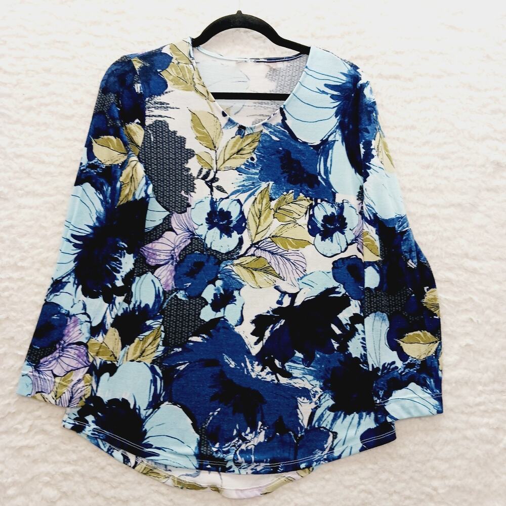 T-Shirt Women Navy Bloomcore Romantic Resort Cruise Floral High Low Relaxed Sz M